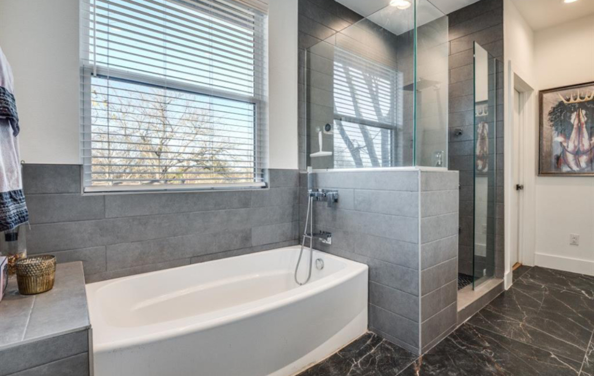 A Home with Heart - Welcome to a Space Designed for Care, Comfort & Connection - Photo 3