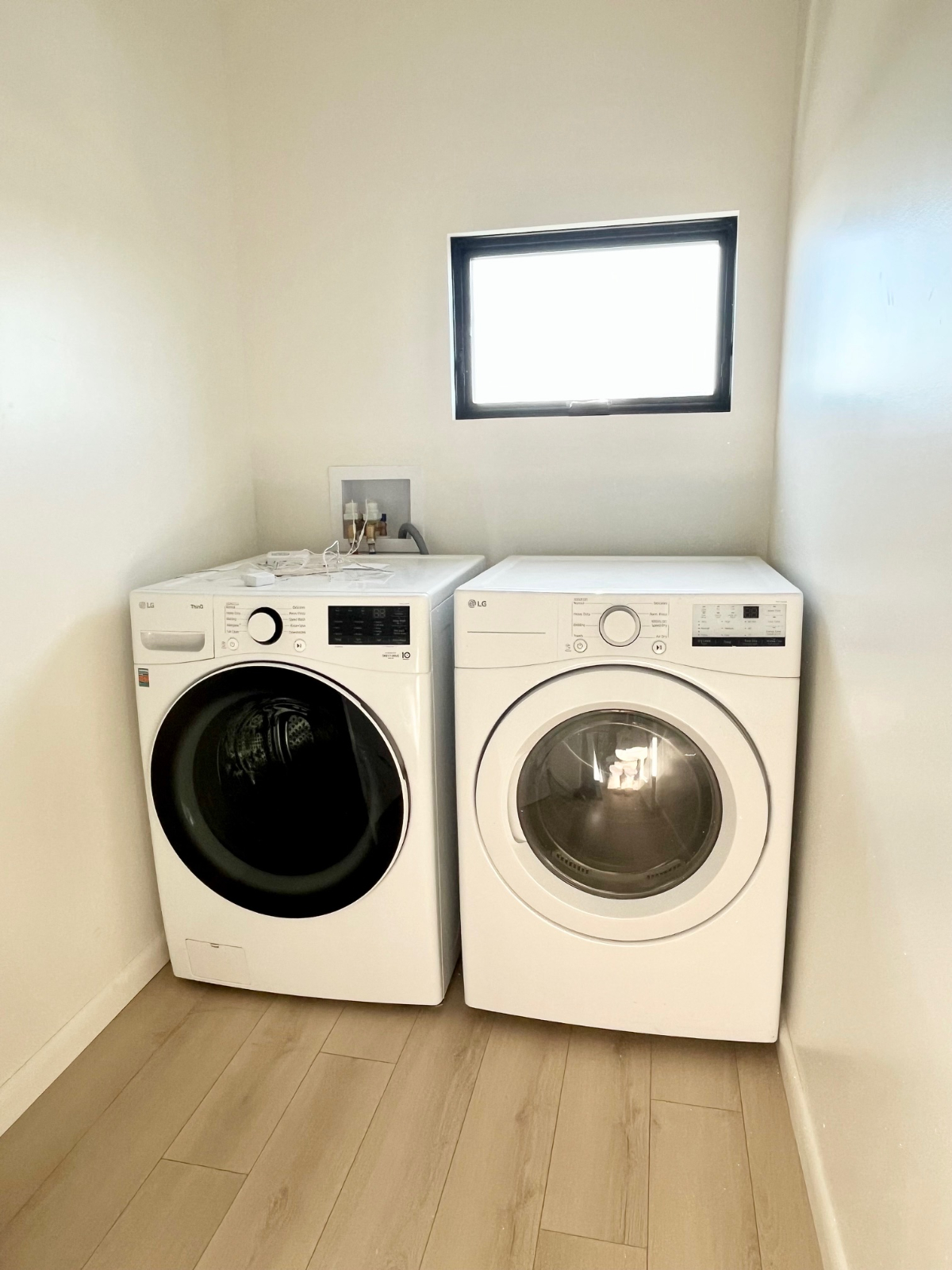 High-End Newly Renovated 3BR / 2.5 BA Duplex In Rockaway Beach near Transit - Photo 6
