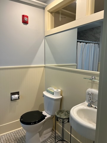 The Delta - One bedroom apartment at the Quincy Hotel in Enosburg Falls, Vermont - Photo 7