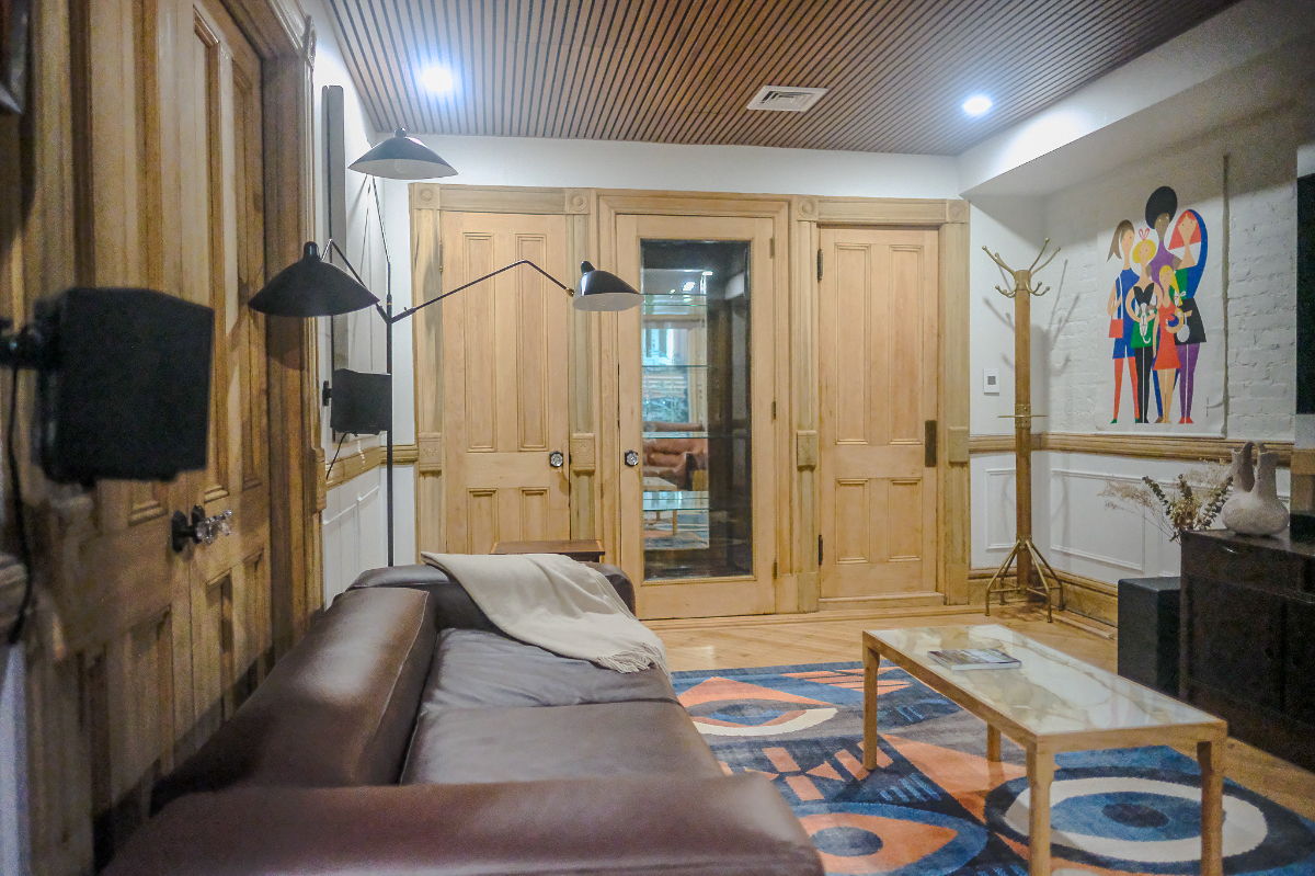 Gorgeous, High-End Brooklyn Brownstone Rental in The Heart of Bed-Stuy. - Photo 3