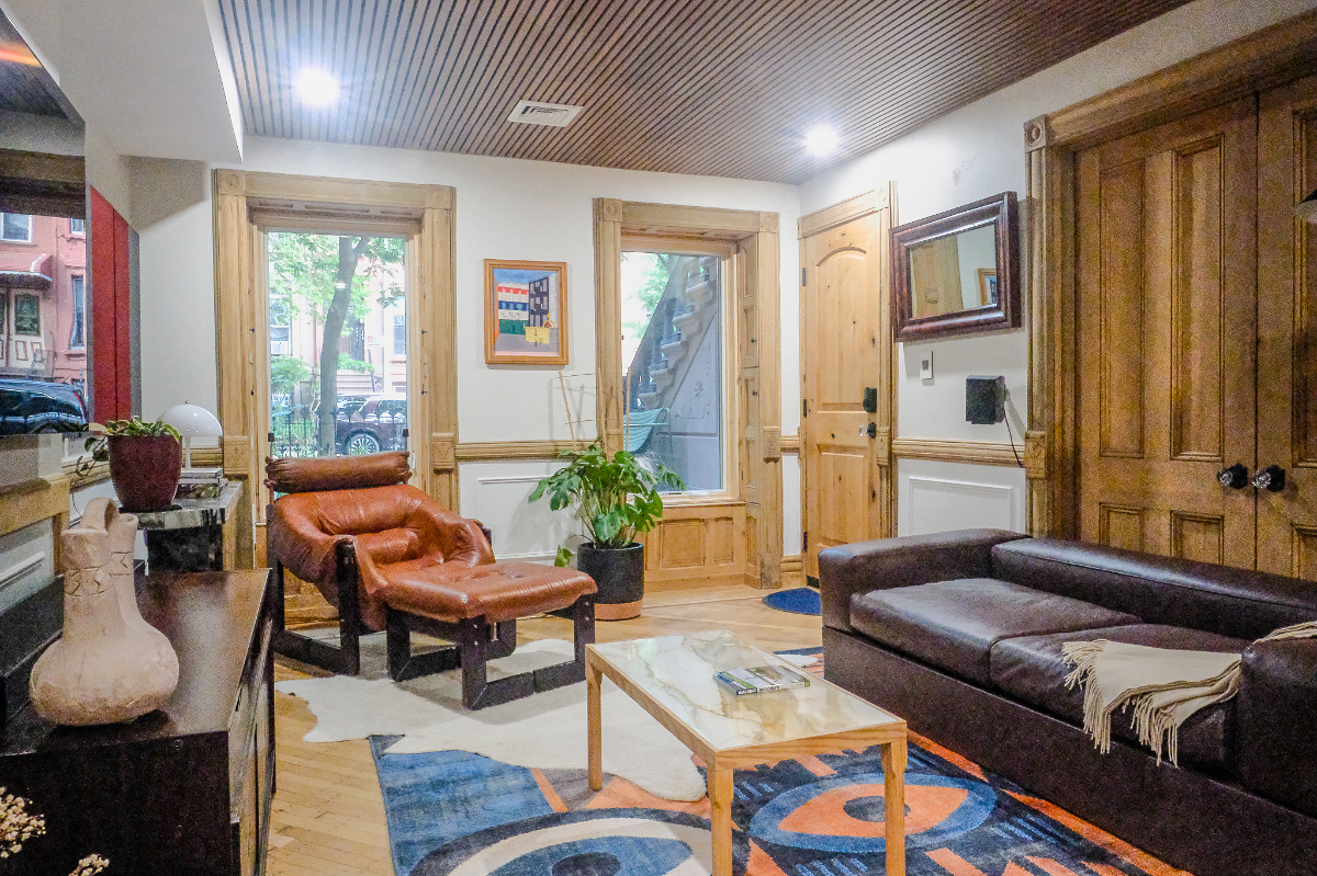 Gorgeous, High-End Brooklyn Brownstone Rental in The Heart of Bed-Stuy. - Photo 1