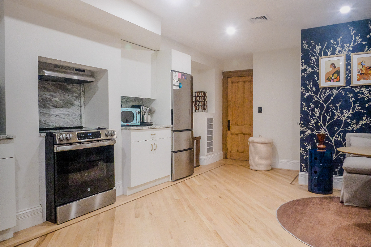 Gorgeous, High-End Brooklyn Brownstone Rental in The Heart of Bed-Stuy. - Photo 5