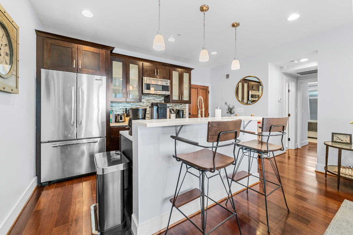Luxury 2BR / 2BA Condo with Private Patio in Glover Park- Close to Georgetown - Photo 4