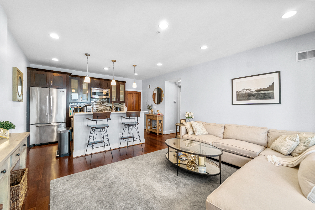 Luxury 2BR / 2BA Condo with Private Patio in Glover Park- Close to Georgetown - Photo 9
