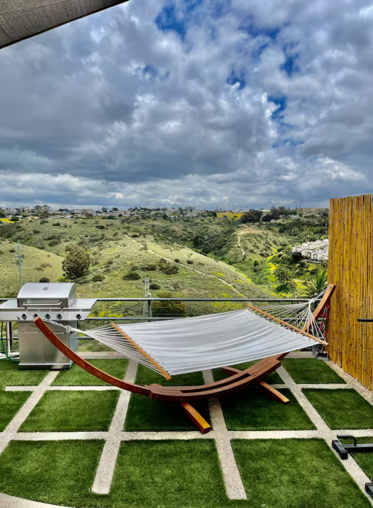 VIP Couples Retreat, with Private Deck and Spa - Photo 1