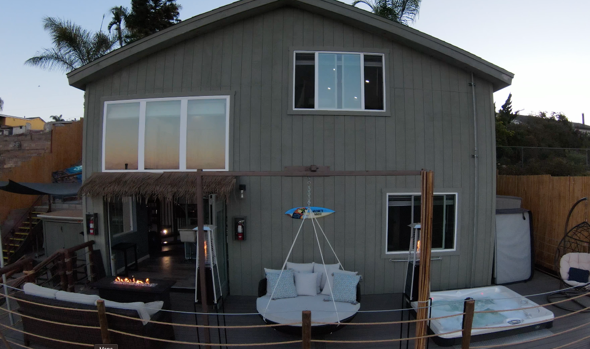VIP Couples Retreat, with Private Deck and Spa - Photo 5