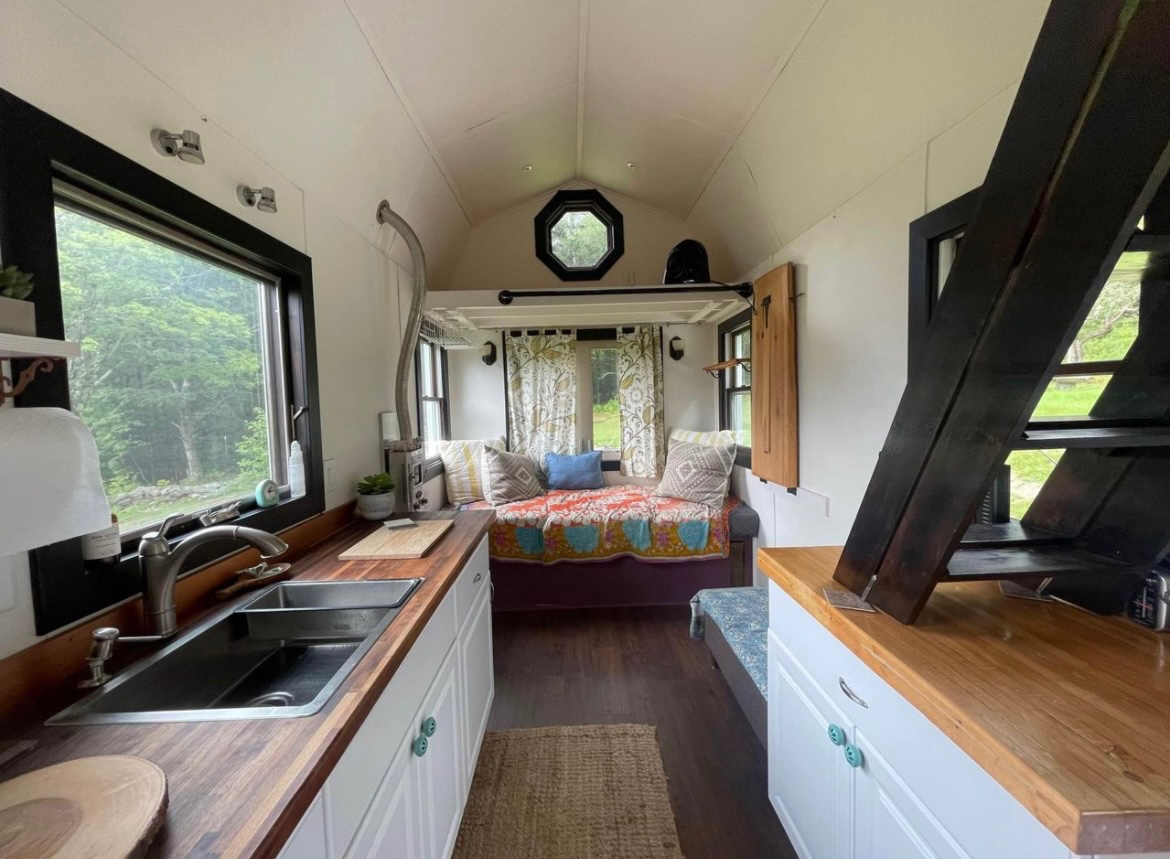 Tiny Home For Rent in Stockbridge VT - Photo 3