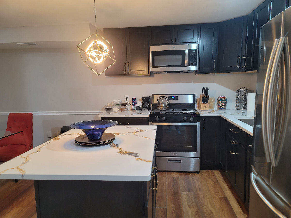 Comfortable 1 br apt near Union Market - Photo 1