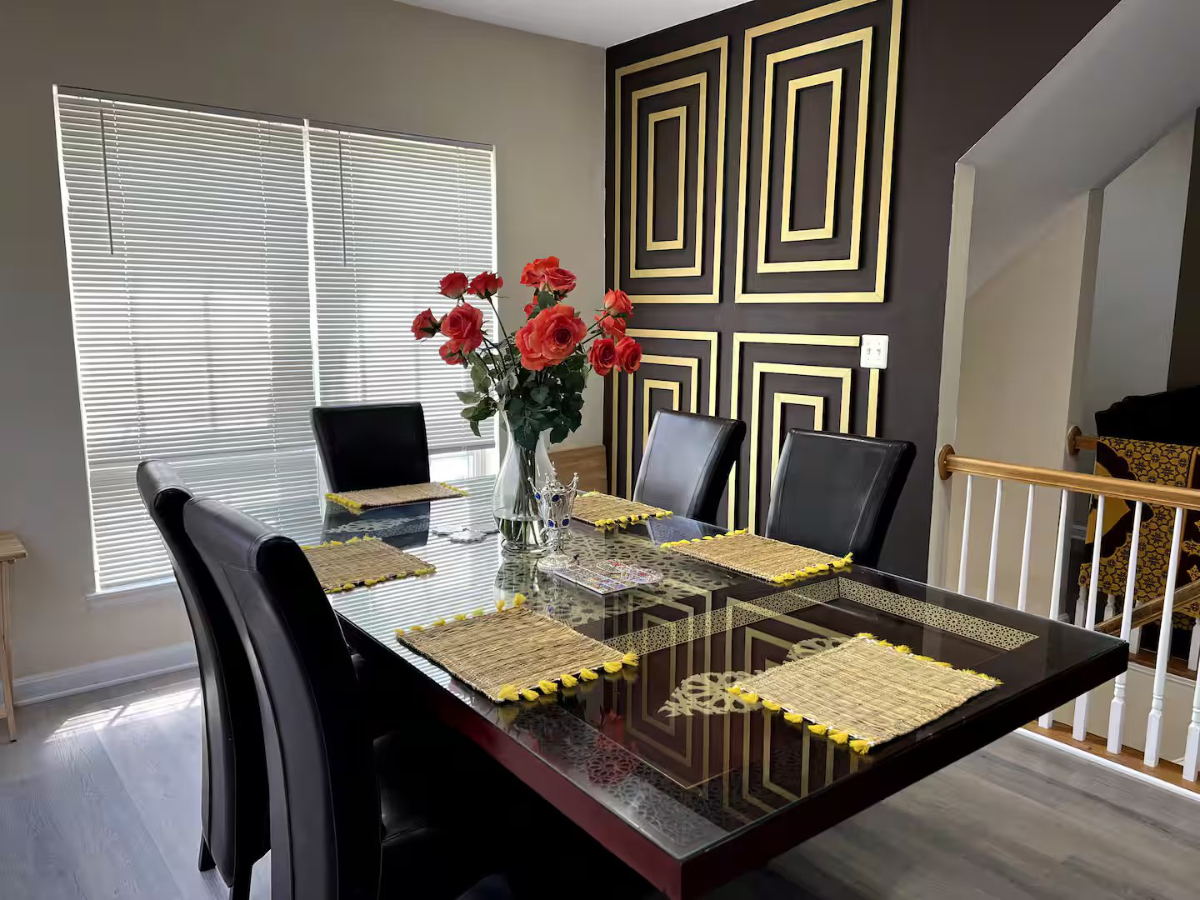 Modern Furnished Pet Friendly Home With Large Gated Yard, Free Driveway Parking, And Near Downtown - Photo 7