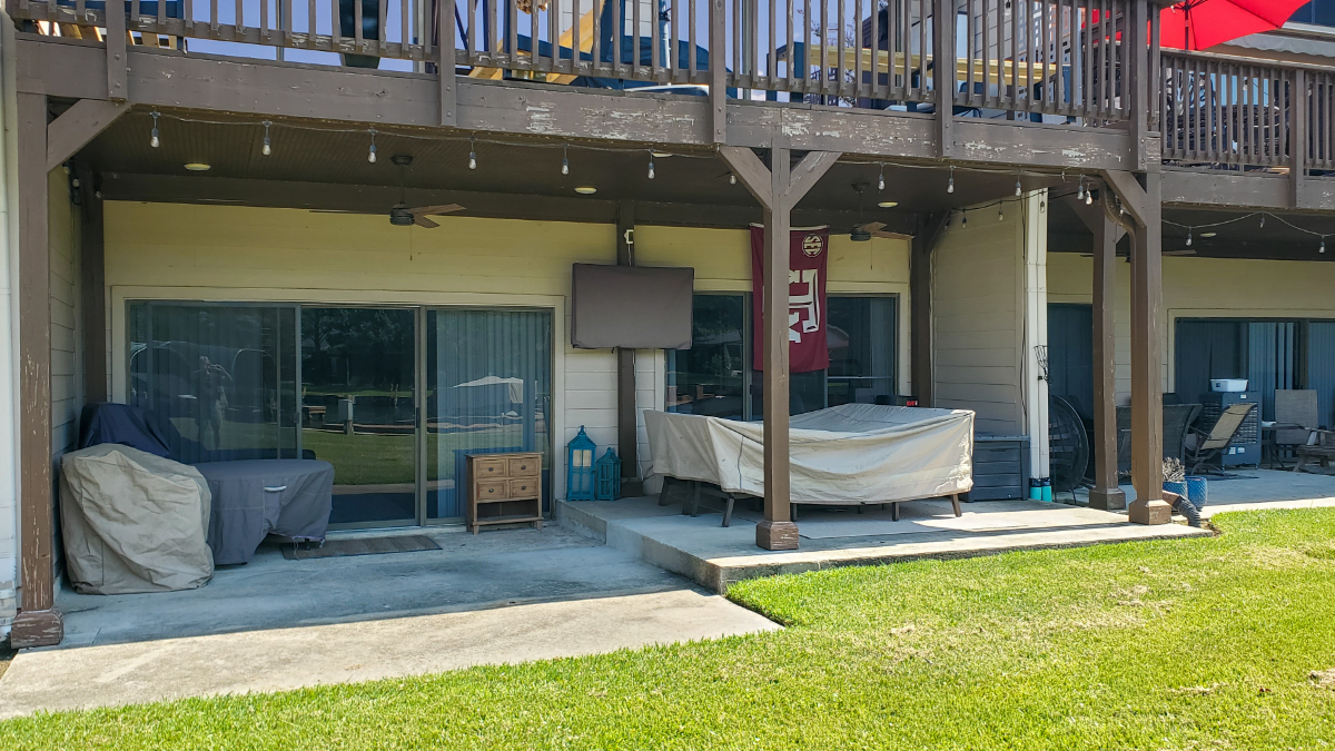 Adorable 2BR/2BA, furnished lakefront condo in prestigious Walden - Photo 6