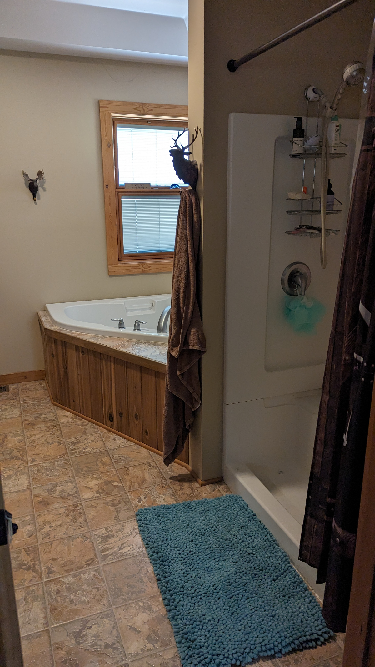 Welcoming Cabin Home near everything - Photo 5