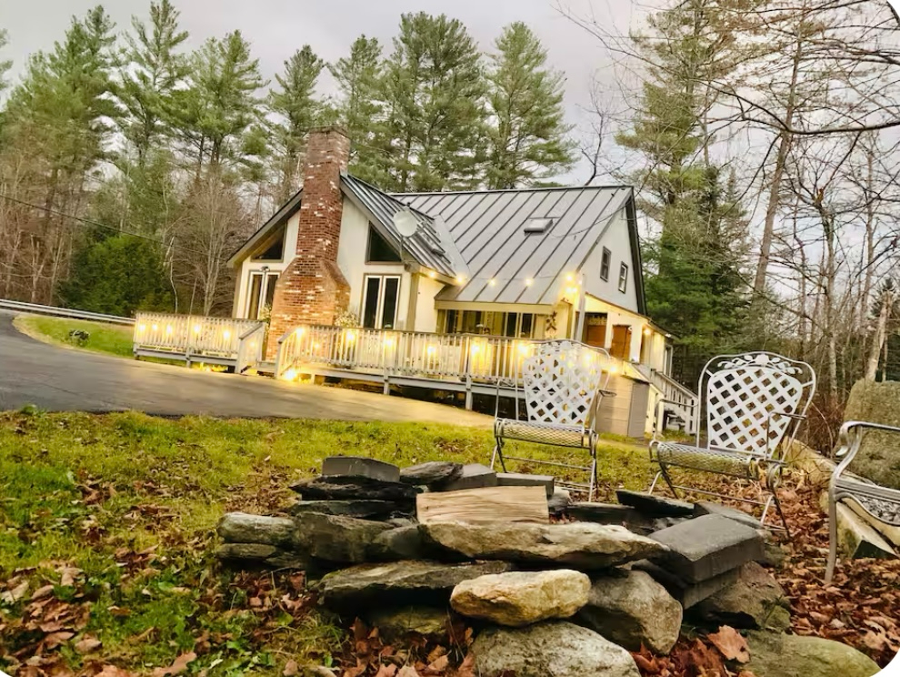 Furnished Room Near Mount Snow, All Utilities Included + Jacuzzi Tub+2 full bathrooms - Photo 8