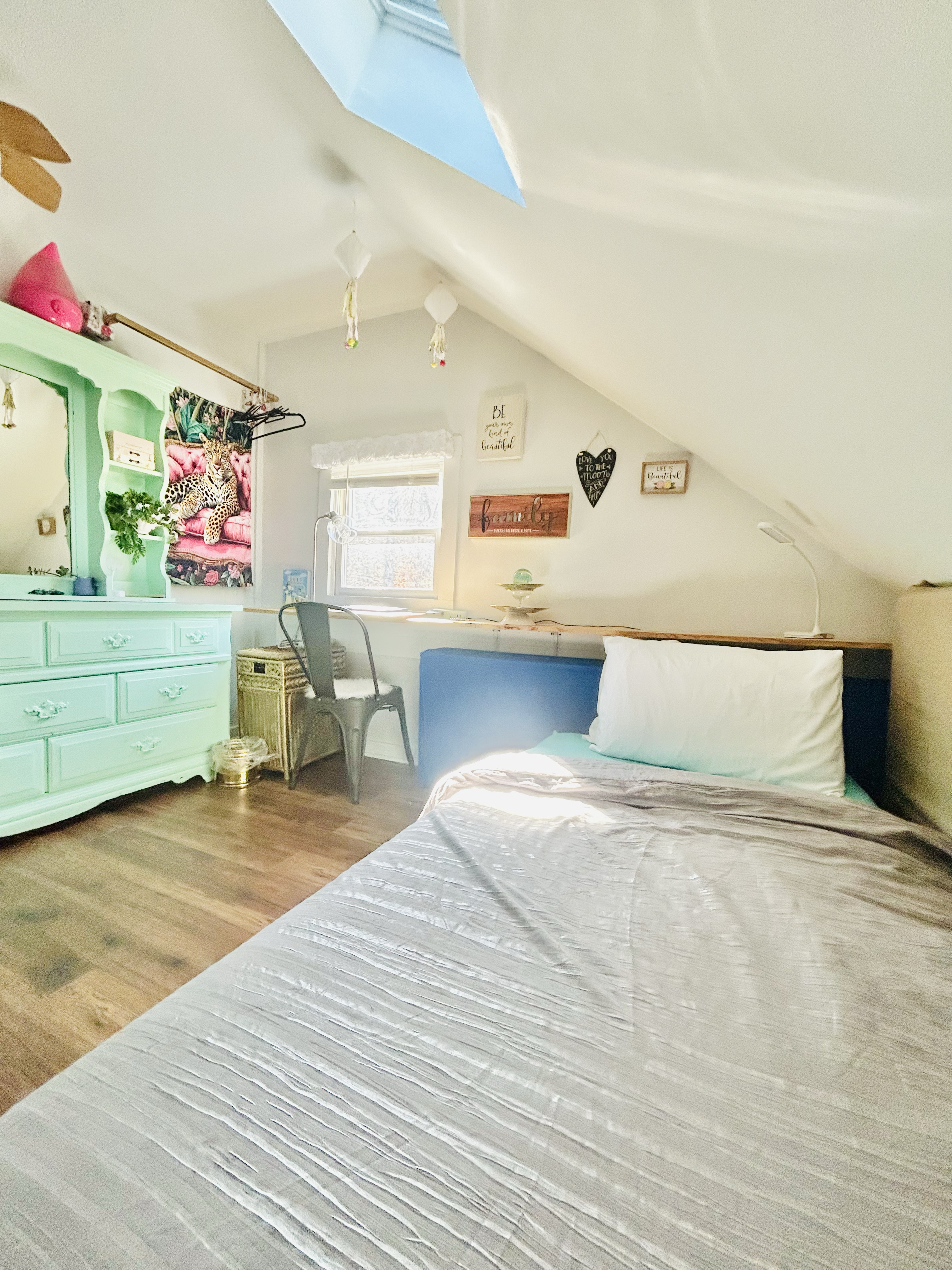 Furnished Room Near Mount Snow, All Utilities Included + Jacuzzi Tub+2 full bathrooms - Photo 6