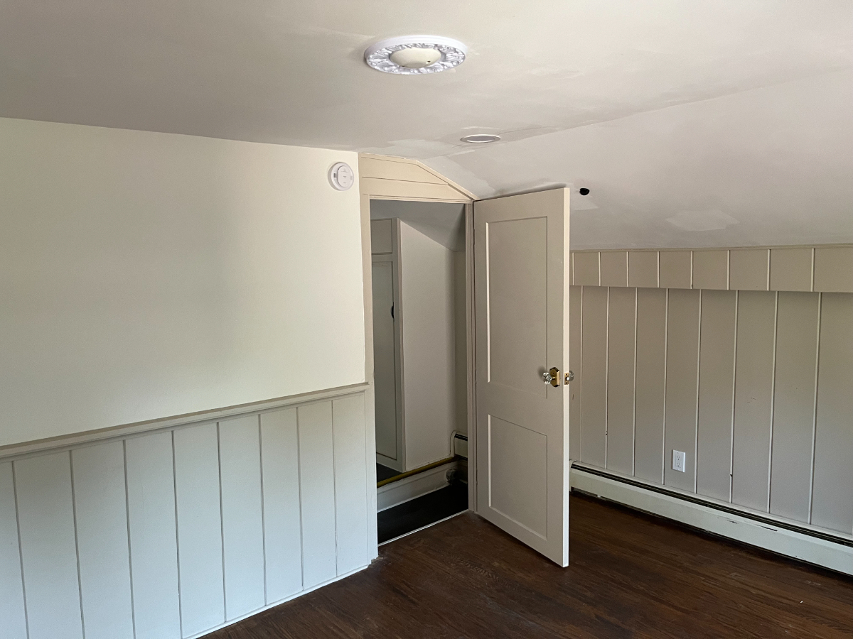 Comfortable Two-Bedroom Duplex with Deck and Included Utilities - Photo 11