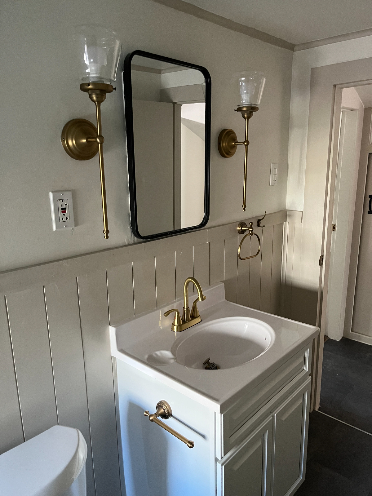 Comfortable Two-Bedroom Duplex with Deck and Included Utilities - Photo 7