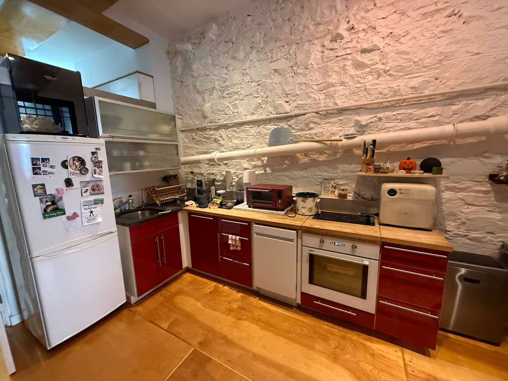 Furnished 1BR Ground Apartment - Owner Occupied Townhouse - Photo 4