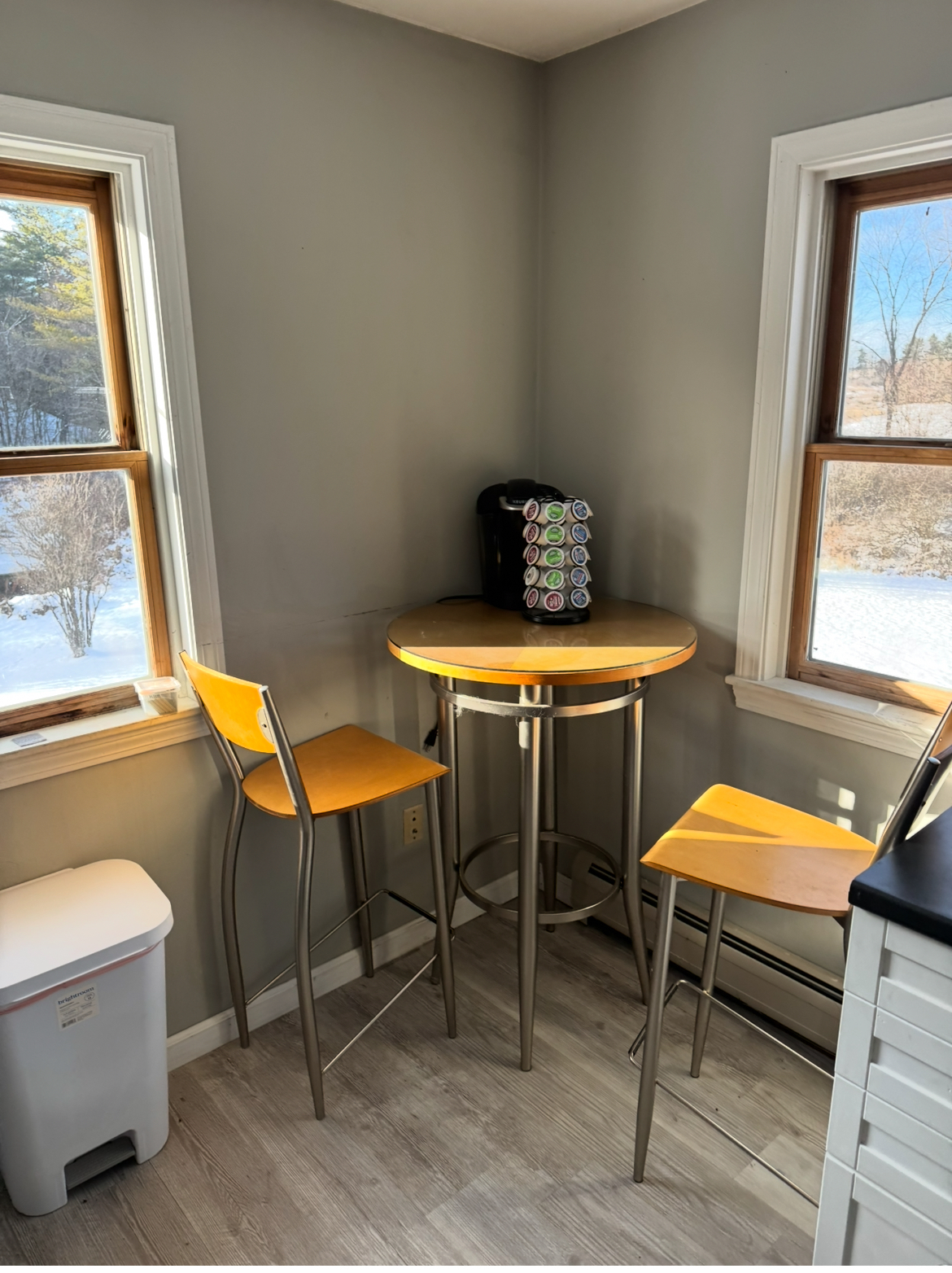 Quiet 2 Bedroom Apartment - Photo 8