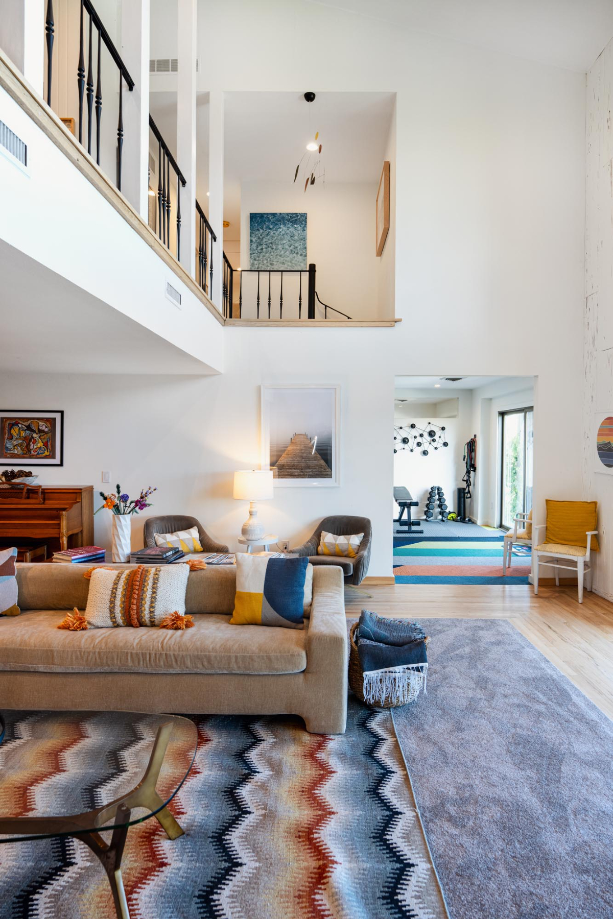 Gorgeous River view Midcentury Home - Photo 12