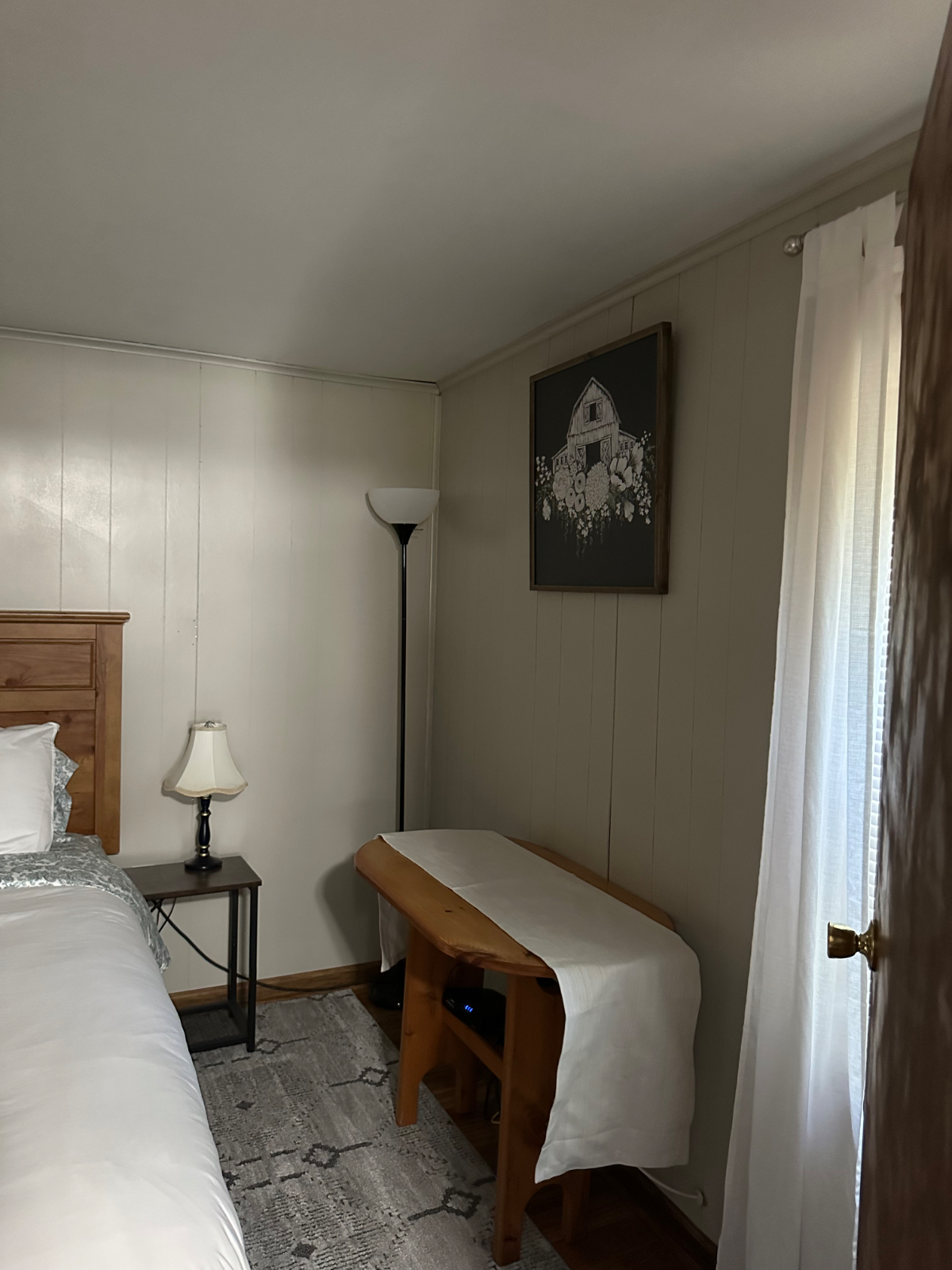 1 bedroom Apart. Quiet. Close to Saratoga. Entire unit. - Photo 10