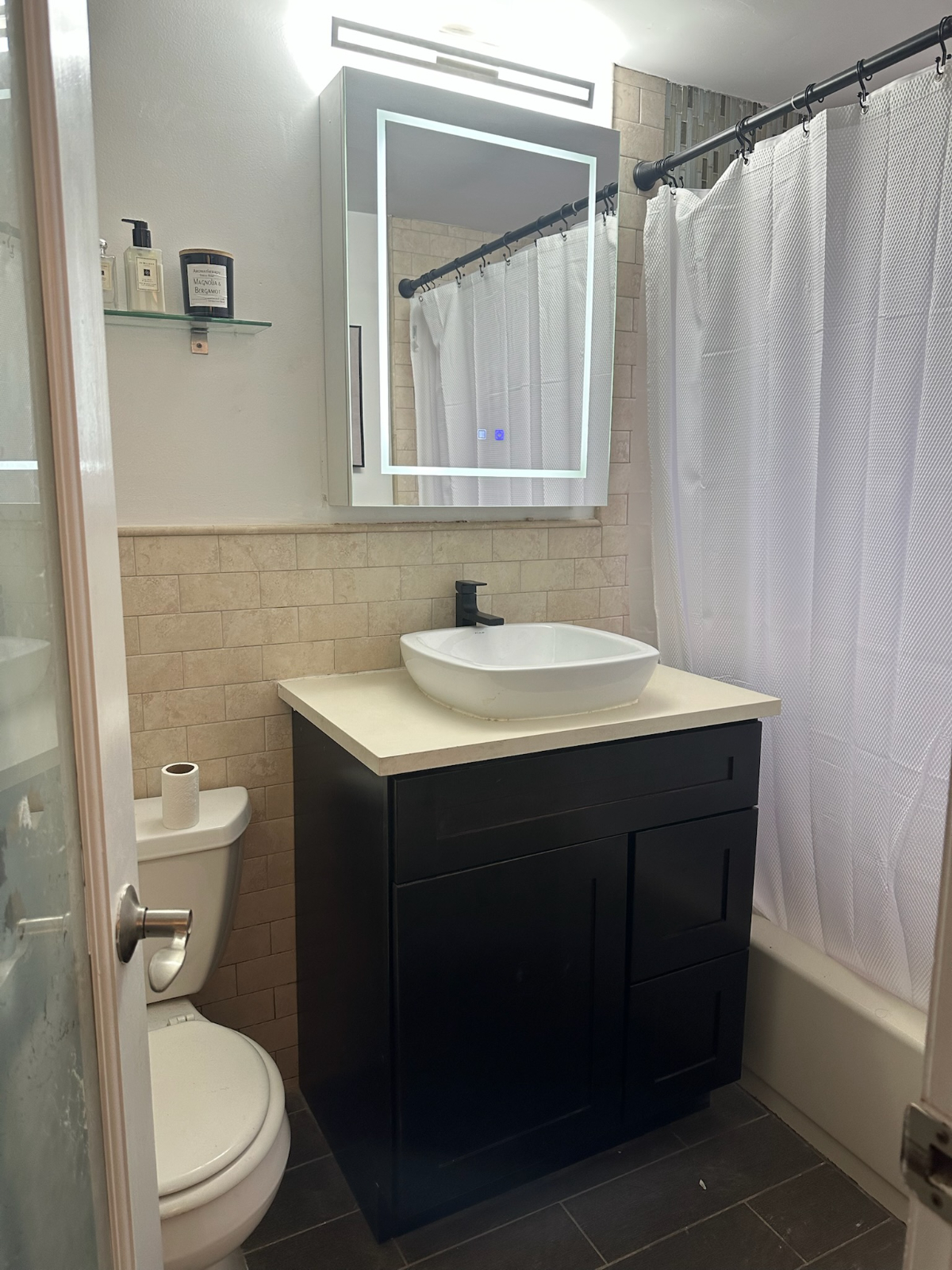 BEAUTIFUL QUIET NY--MOUNT VERNON STUDIO APARTMENT - Photo 1