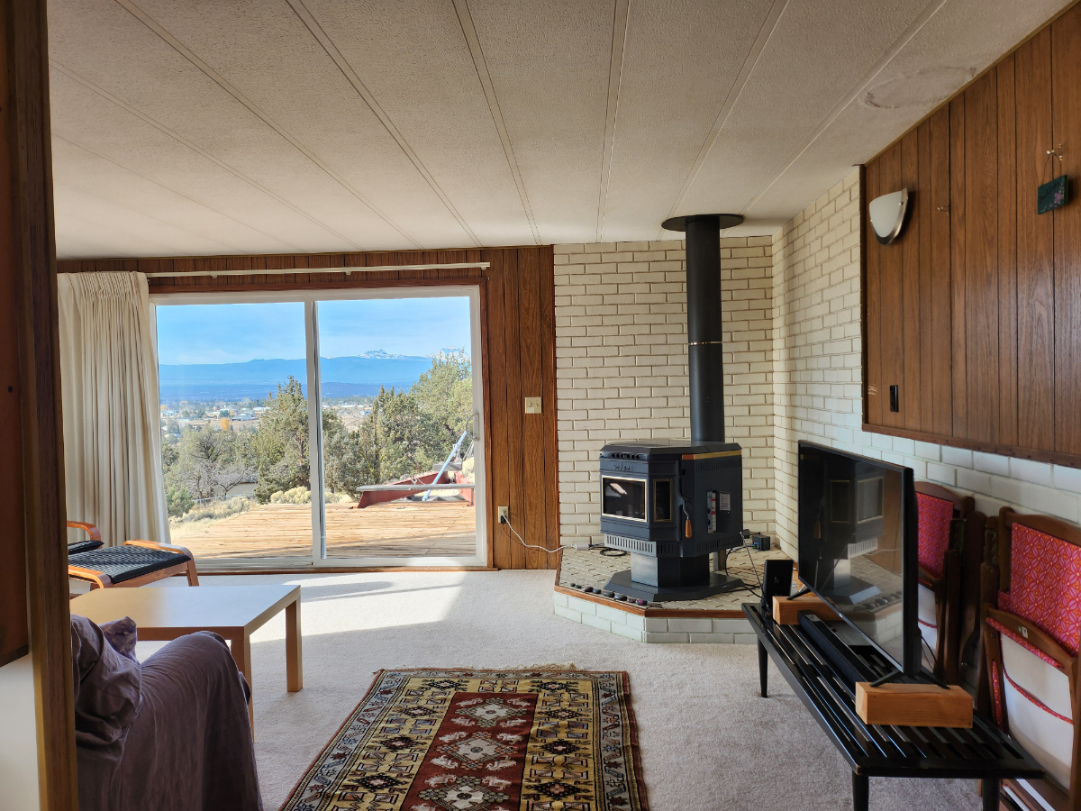 Quiet home with stunning cascade views - Photo 5