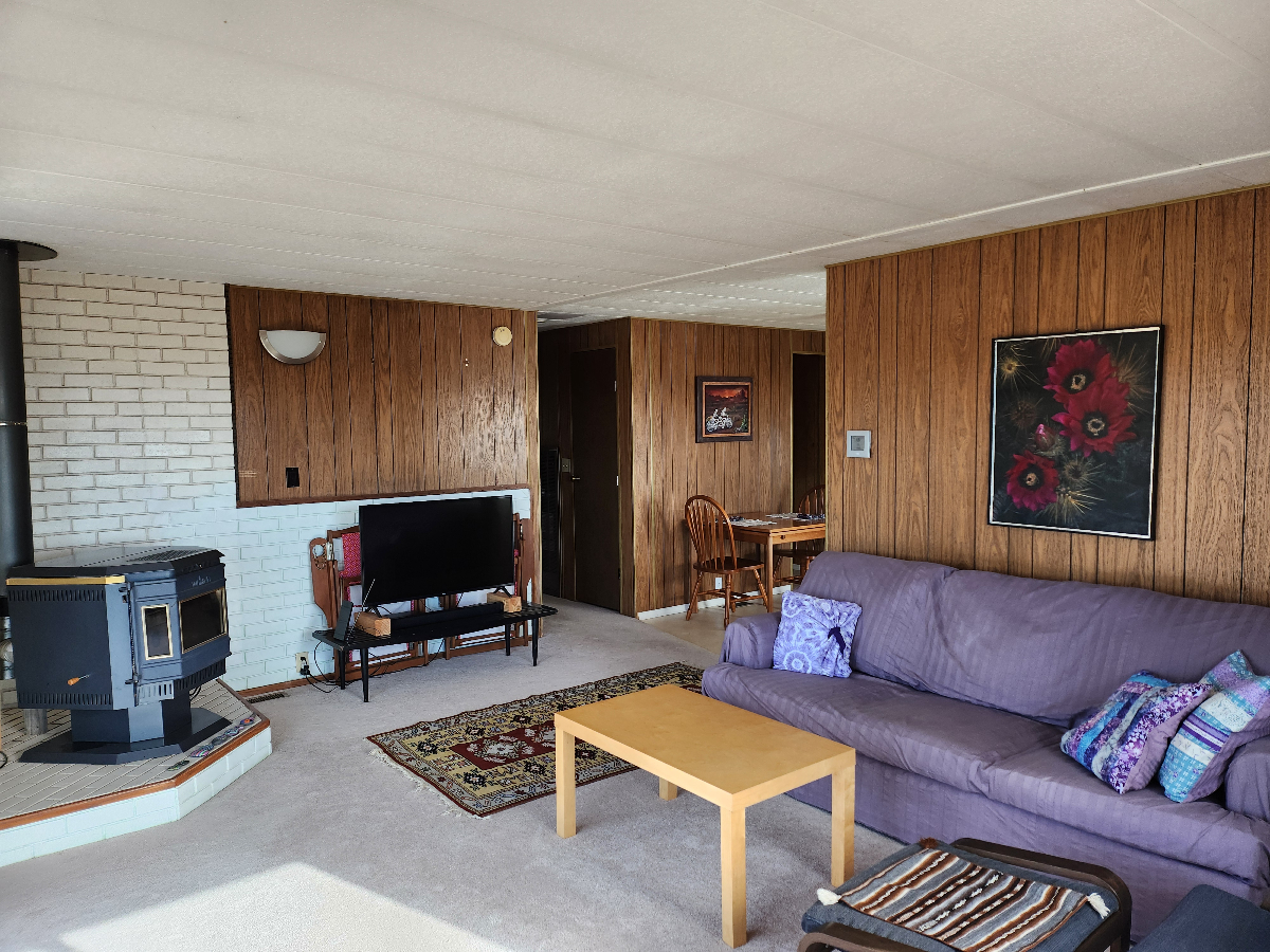 Quiet home with stunning cascade views - Photo 4