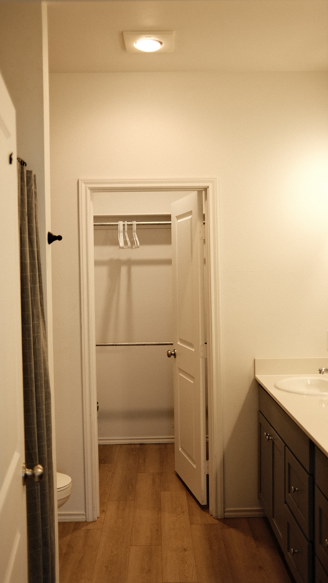 Spacious 3BD/3BA Private Bath  2-Car Garage  Great neighborhood - Photo 10