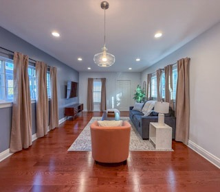 Fully Renovated Furnished Home Walk To Downtown With Private Parking