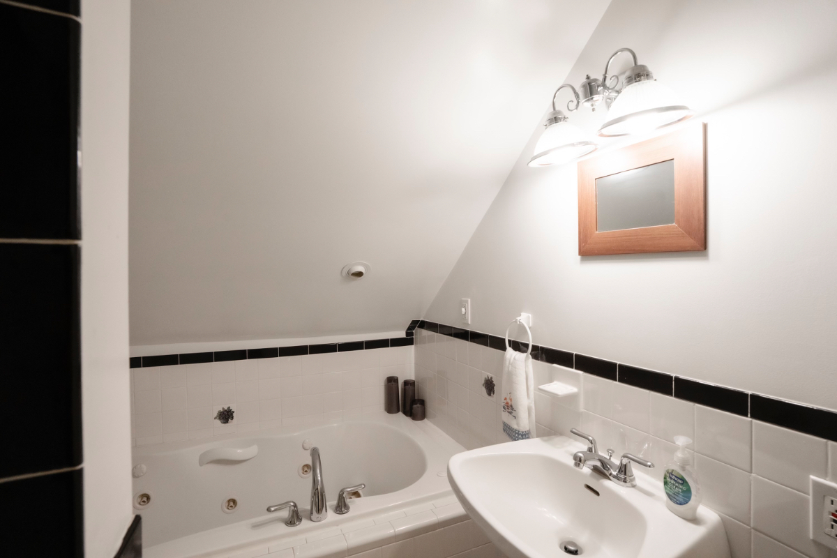 The Vermont House - Photo 1