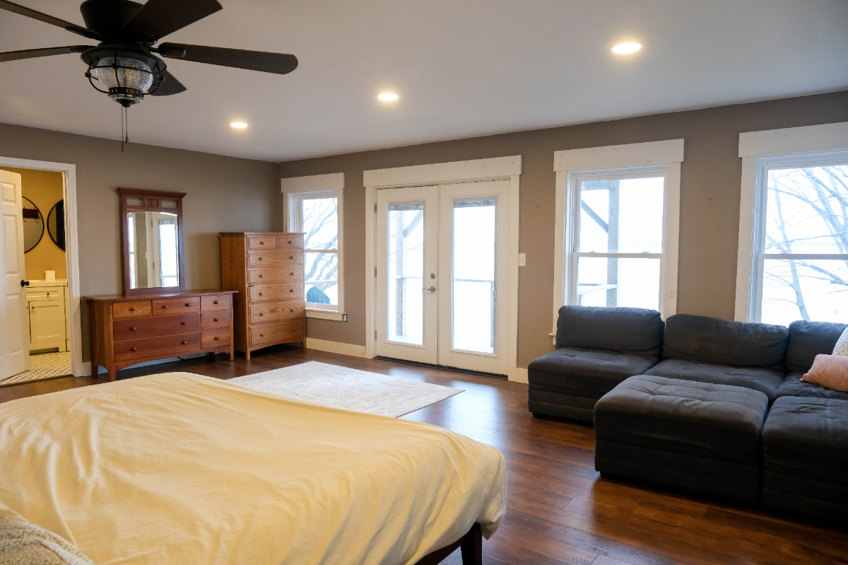 Beautiful 5 bedroom Home on Lake Champlain - Photo 7