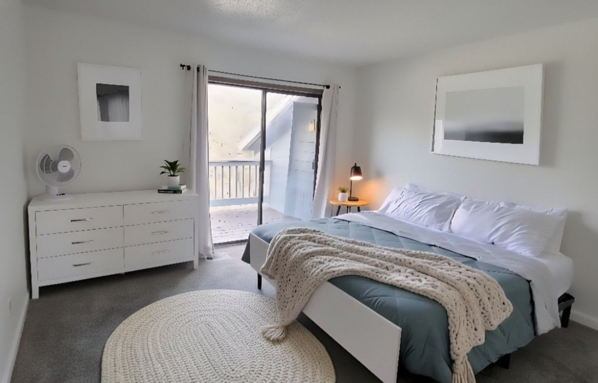 Charming Lakeview Home With Porch And Privacy In A Secure Neighborhood - Photo 4