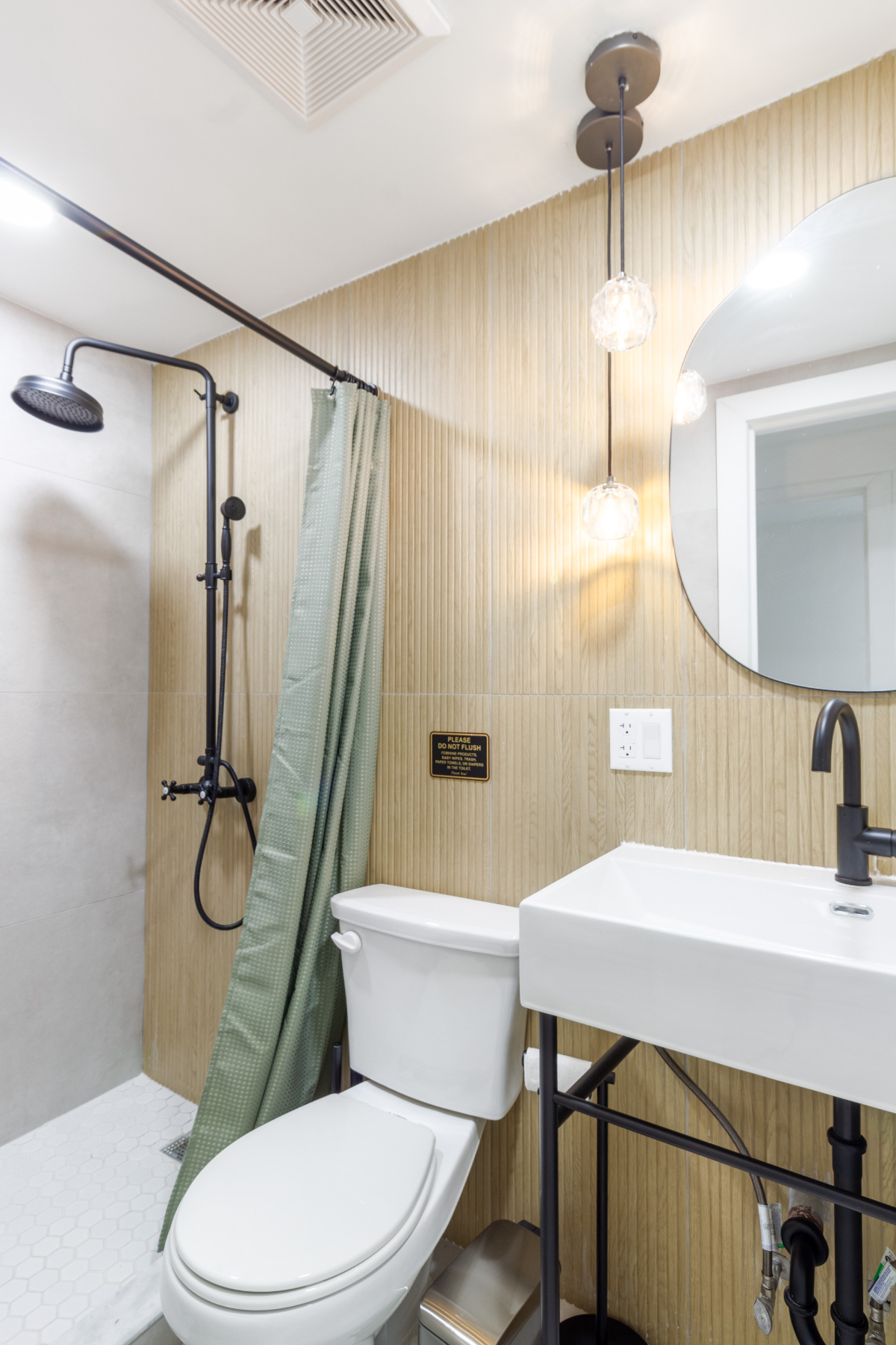 Newly renovated Brooklyn private bedroom with bath 2 min to J train - Photo 11