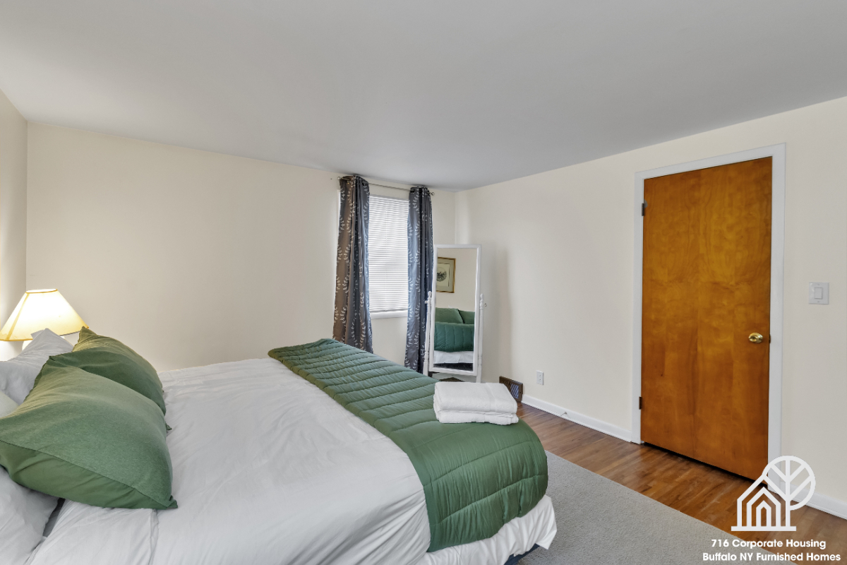 2 Bed Off St. Parking in Cheektowaga Free Washer/Dryer - Photo 7