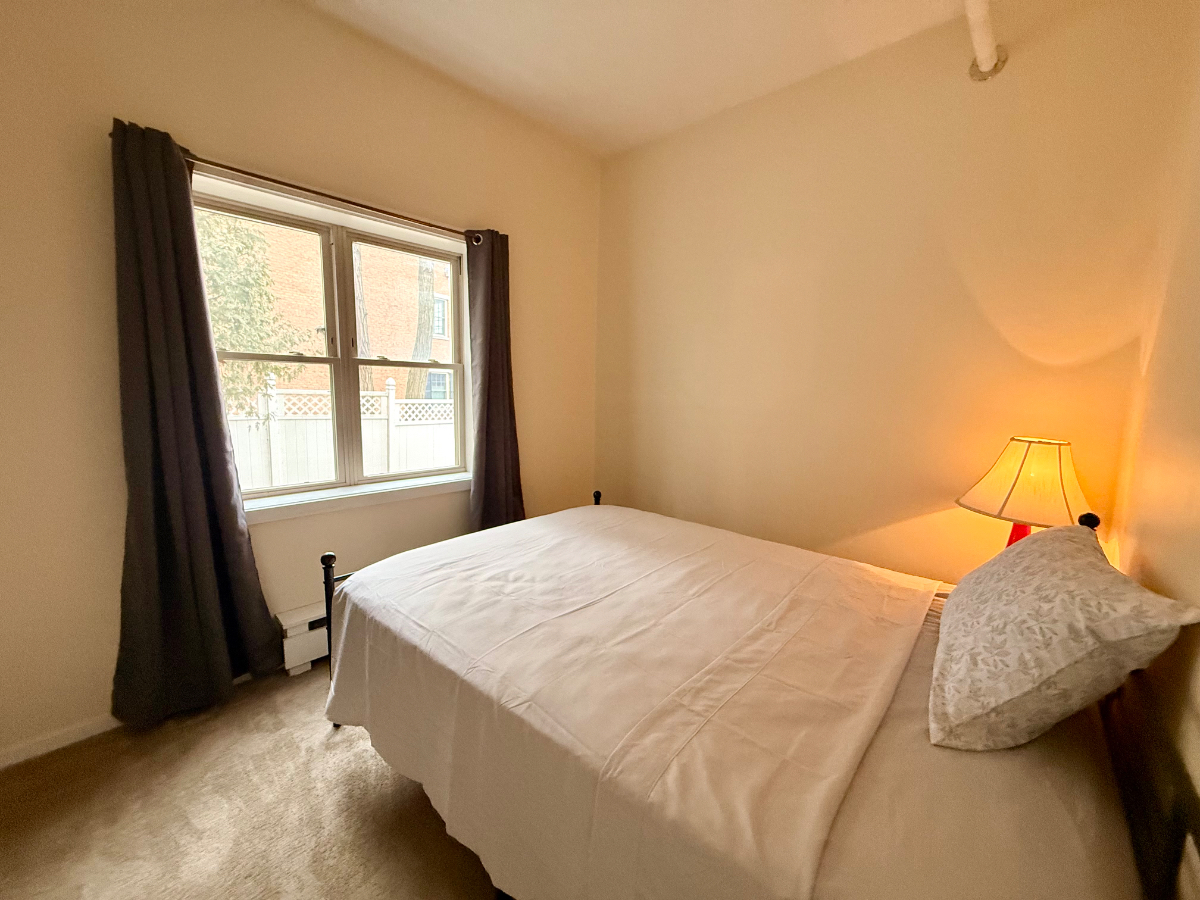Waterfront Condo with Panoramic Views - Photo 4