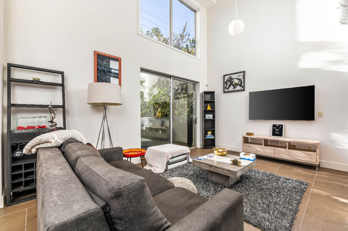 Sunrise Place - A Stylish West LA Loft - 2 Bedroom Loft Style Condo in the Heart of West Los Angeles - Photo 5