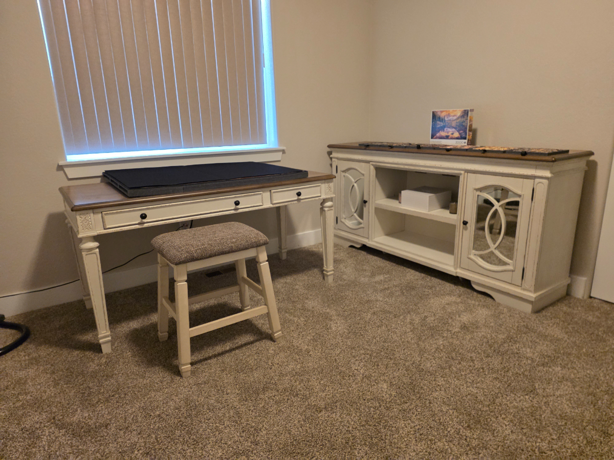 Furnished Monthly in Cheyenne WY Dogs Welcome (No Cats) Remote Workspace-Office - Photo 12