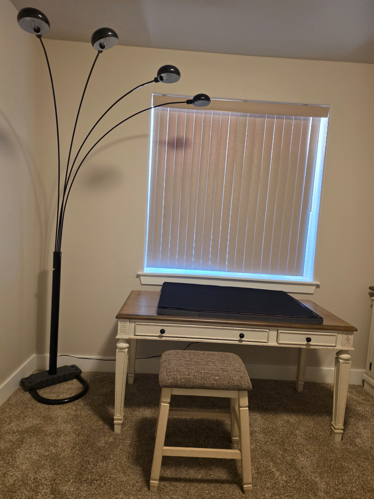 Furnished Monthly in Cheyenne WY Dogs Welcome (No Cats) Remote Workspace-Office - Photo 10