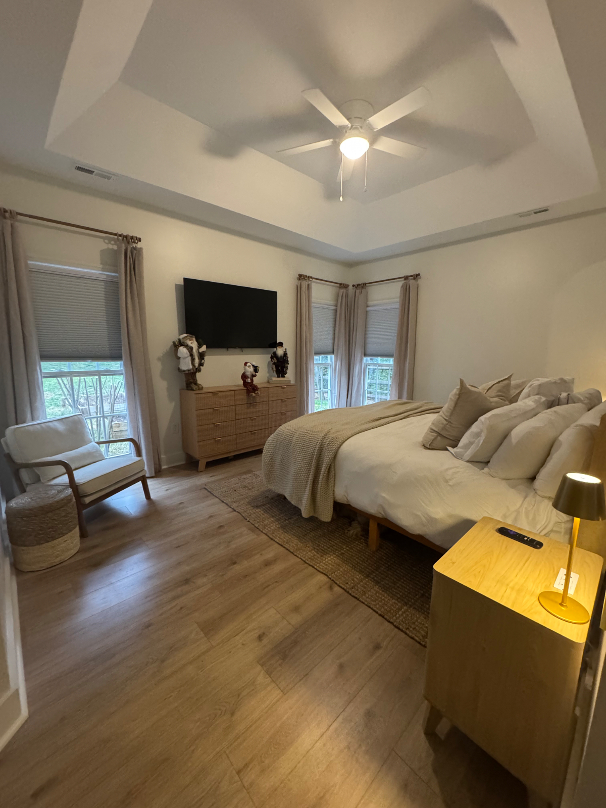 Fully Renovated Entire 3 Bedroom Home With Office - Photo 9