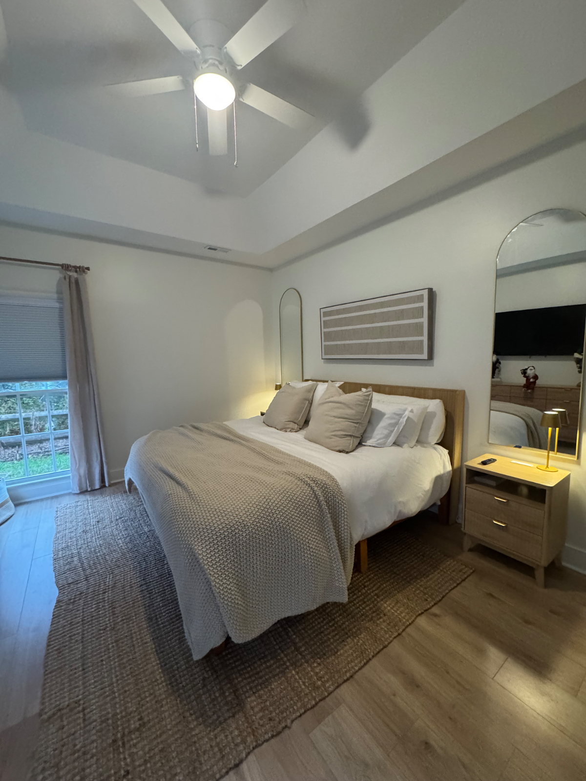 Fully Renovated Entire 3 Bedroom Home With Office - Photo 10
