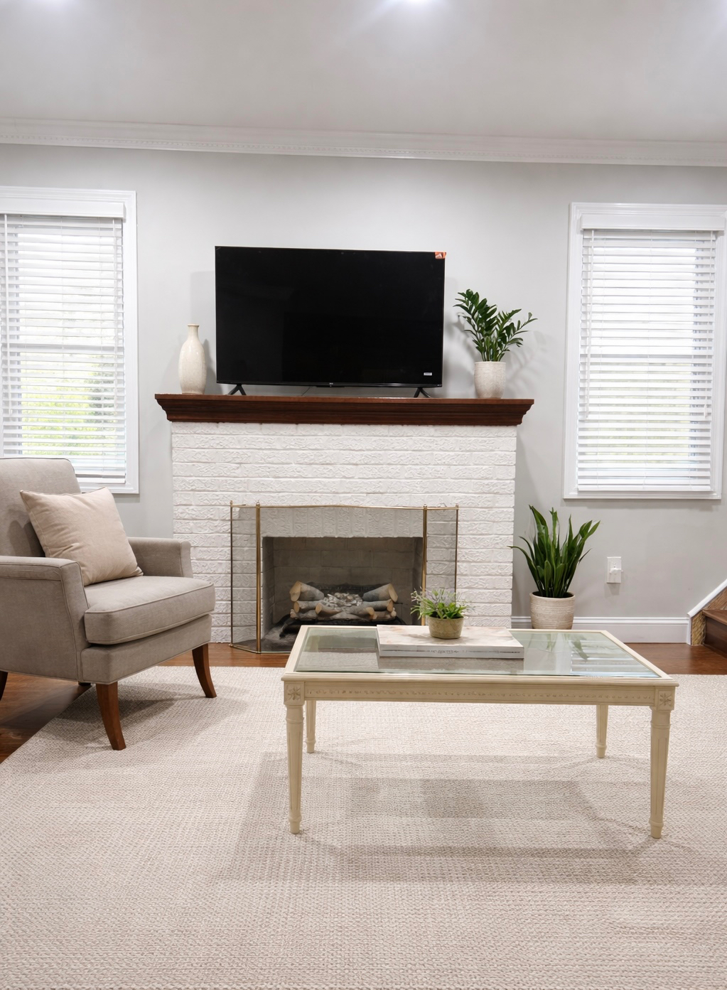 Bright, Spacious Queens Village Room - Photo 2