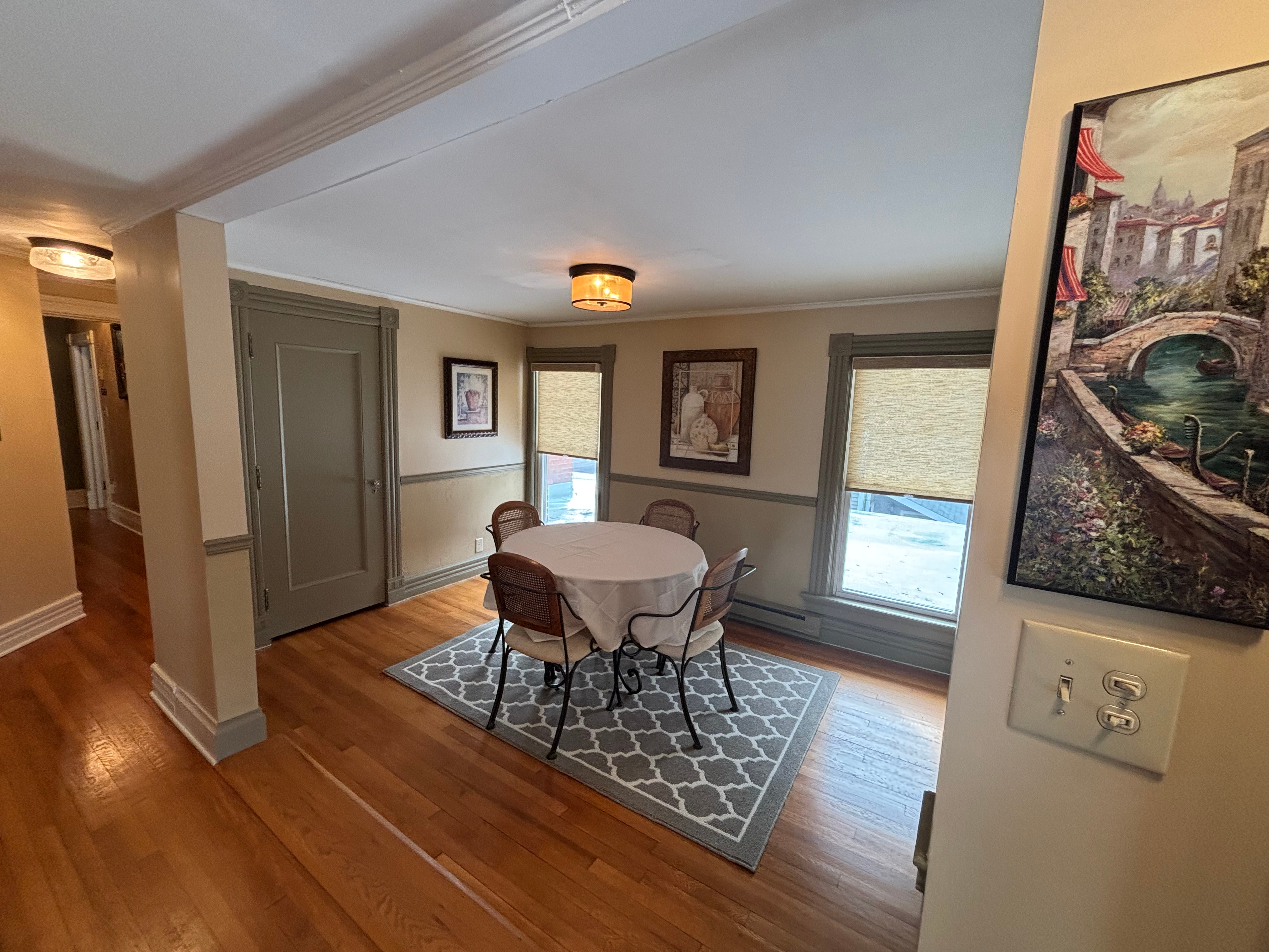 Furnished 2 Bedroom Walking Distance to GF... - Photo 2