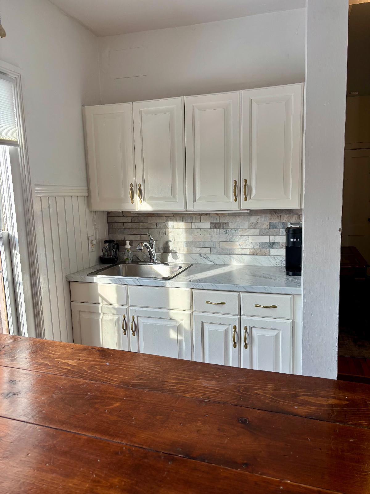Private 1BR in a Charming 1860 Victorian - Photo 12