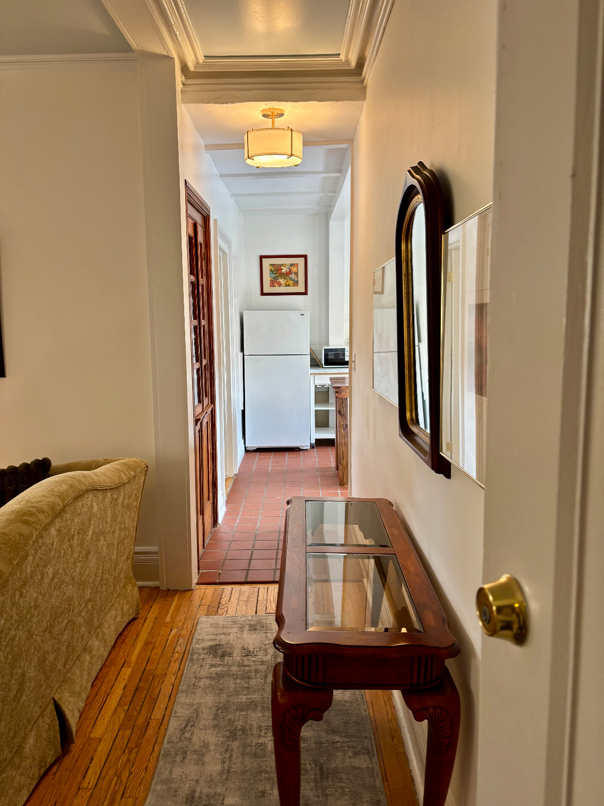 Private 1BR in a Charming 1860 Victorian - Photo 9