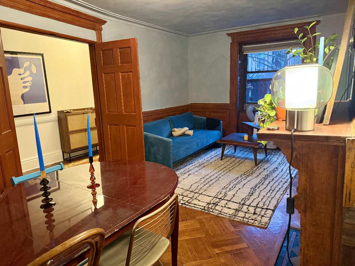 Beautiful and Spacious 2 Floor Duplex with Private Backyard - Photo 8