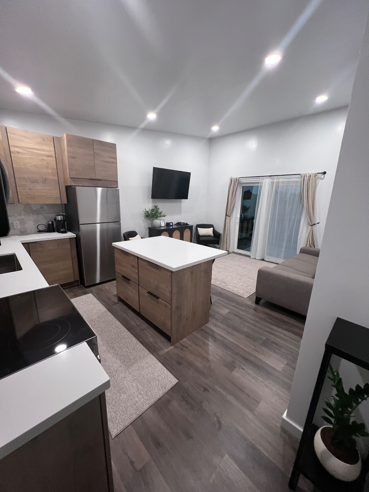 La Casita Bay Park Furnished 1BR ADU in San Diego - Photo 3