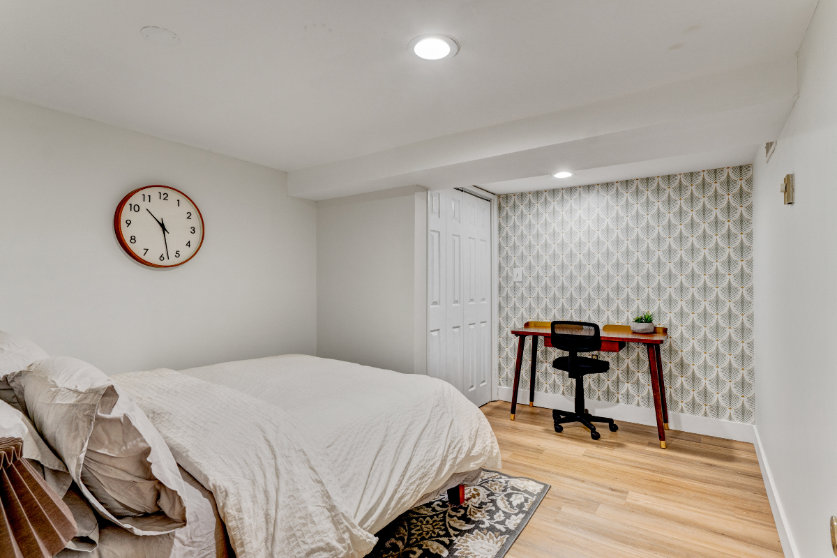Plot on the Hill - Capitol Hill East Furnished 2BR - Photo 4