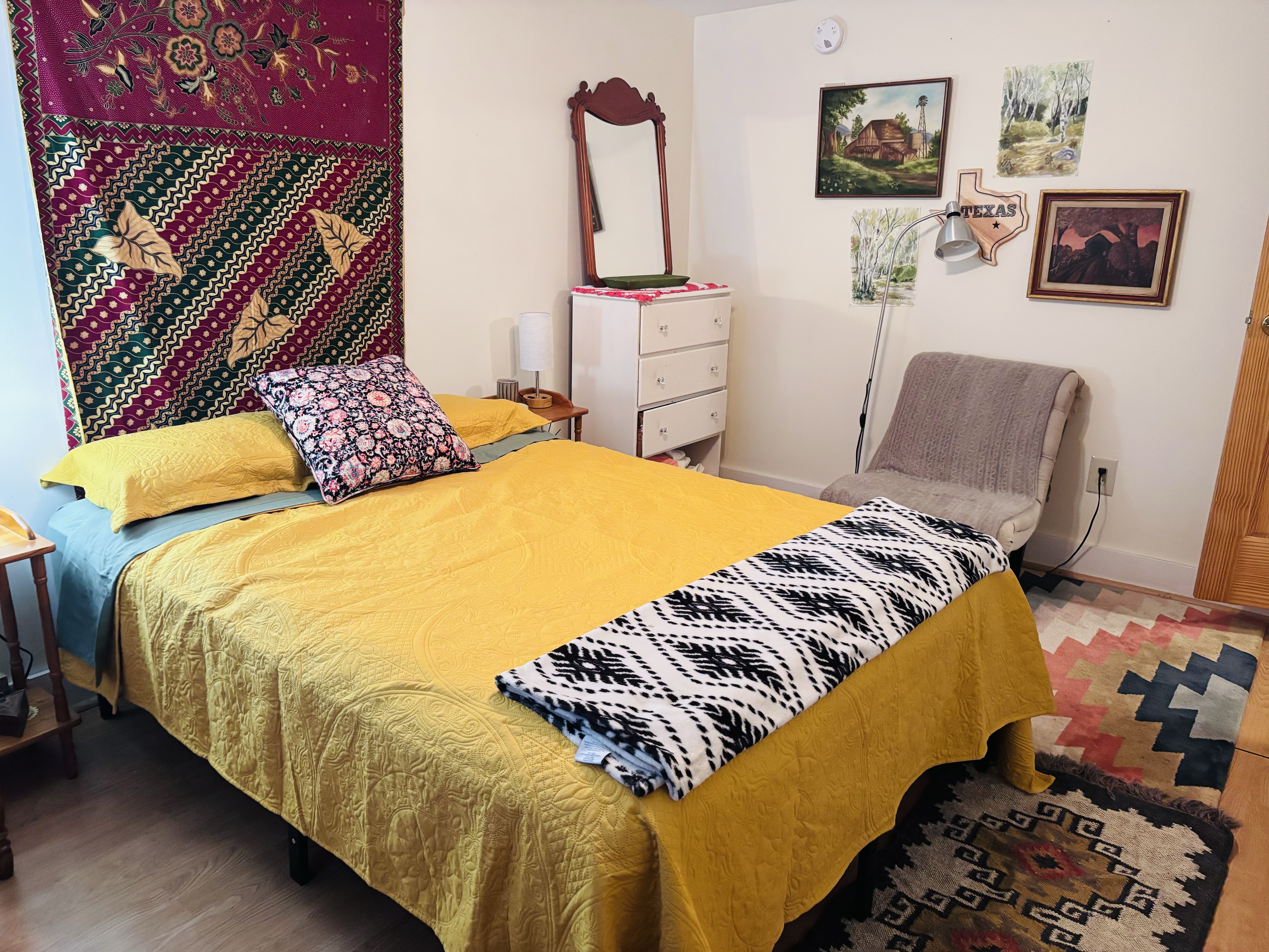 Lovely room in first floor Downtown Apartment - Photo 2