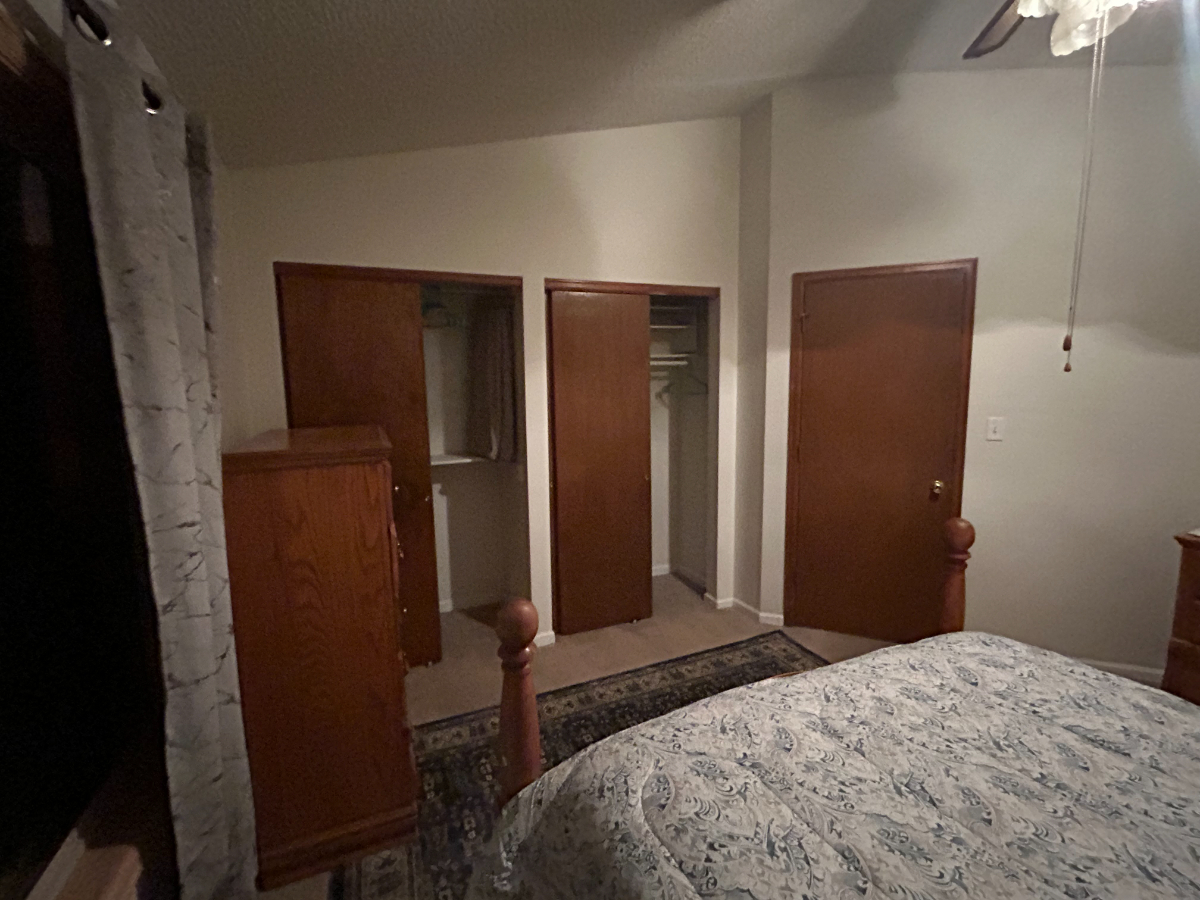 Refined Room in a Peaceful Cheyenne Home - Photo 4