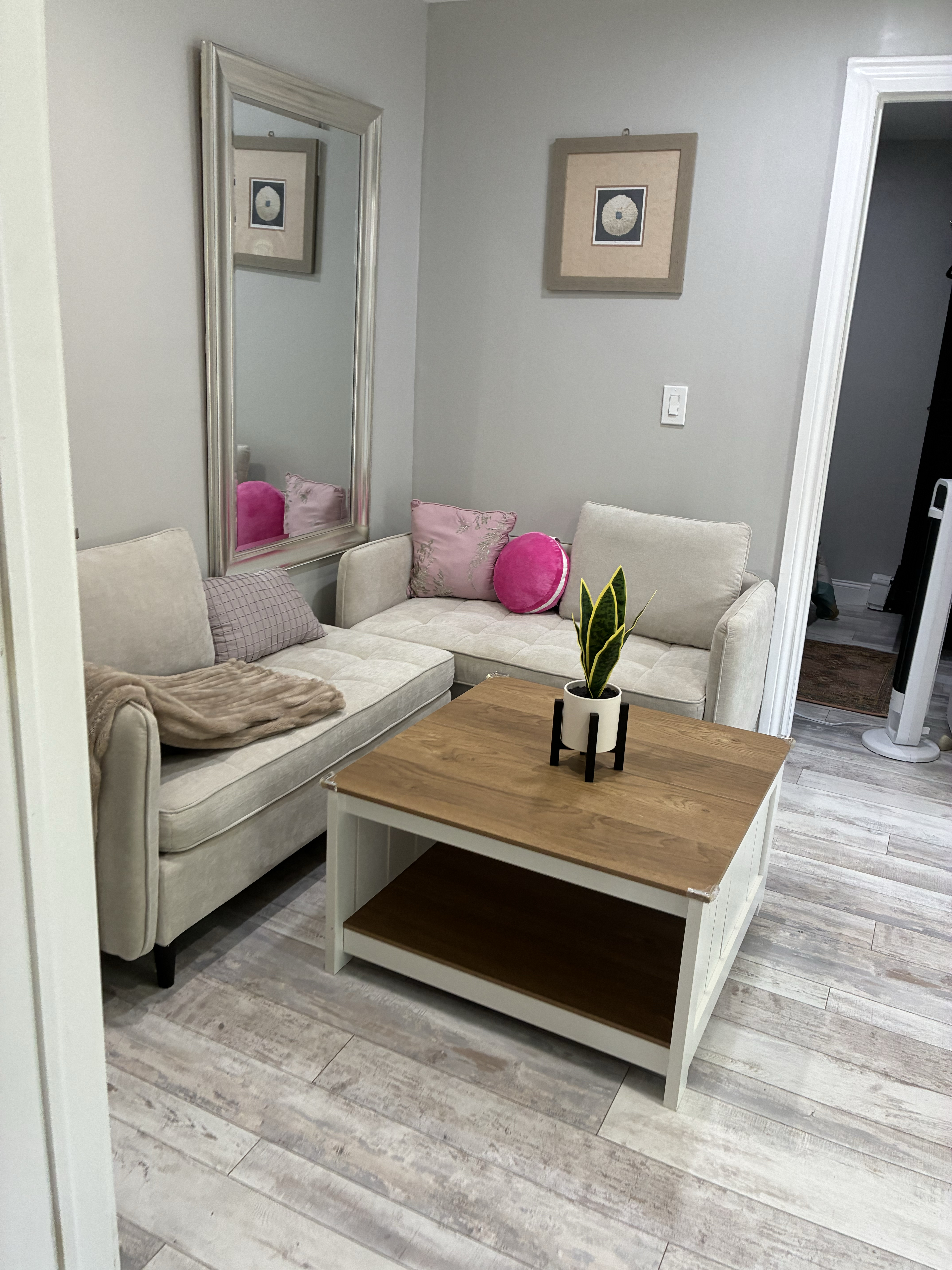 Private 1st-Floor 2 Bedroom Apartment Living You - Photo 5