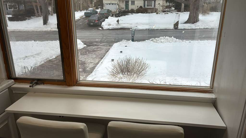 Private 1st-Floor 2 Bedroom Apartment Living You - Photo 3